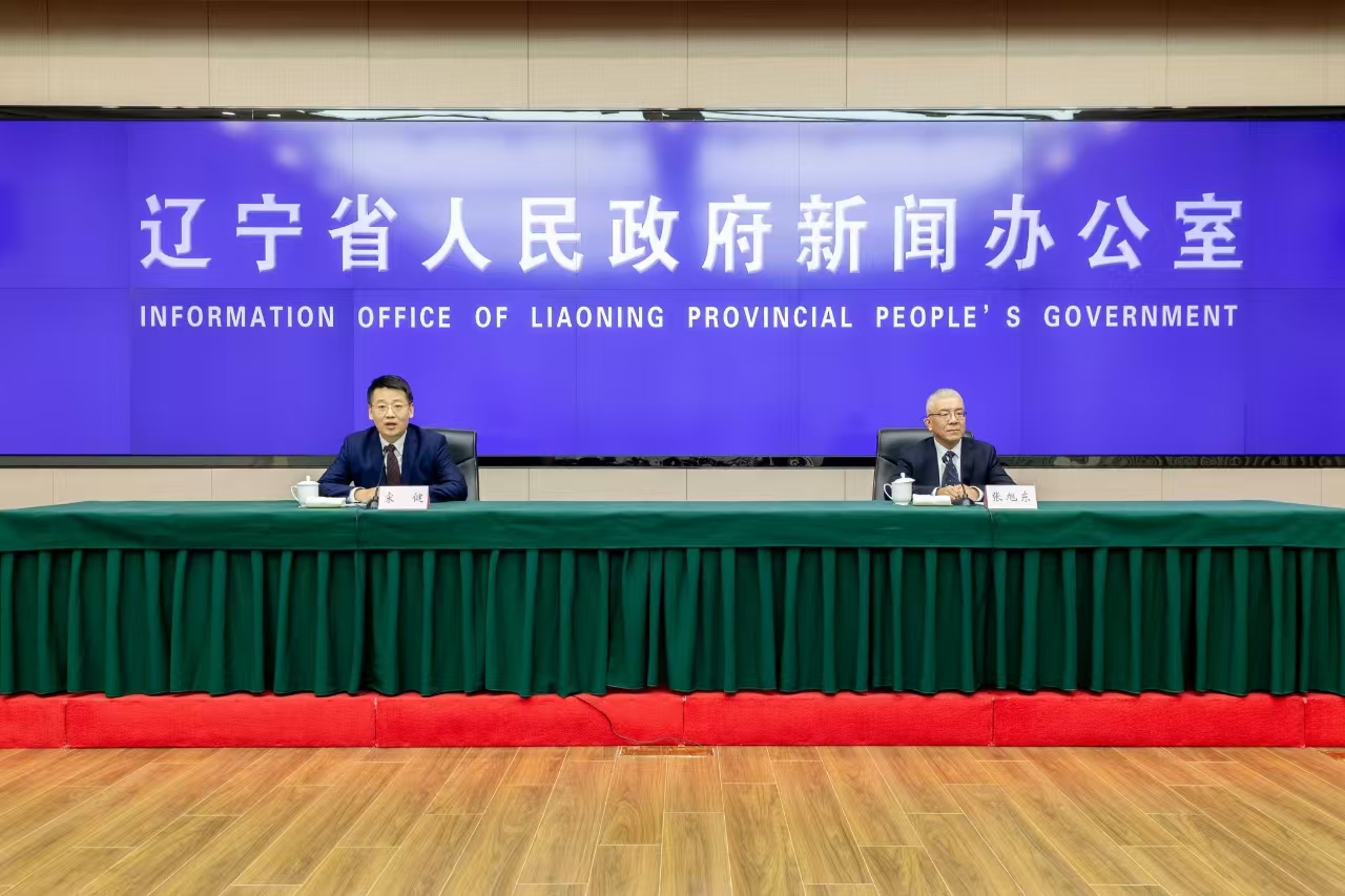 泰国A片
新闻发言人就2024年前三季度全省经济运行情况答记者问